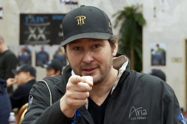 На счету у Фила Хельмута 13 браслетов WSOP